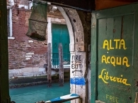 Libreria Alta Acqua — уникальный книжный магазин в Венеции