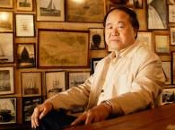 Нобелевскую премию по литературе получил современный писатель Мо Янь